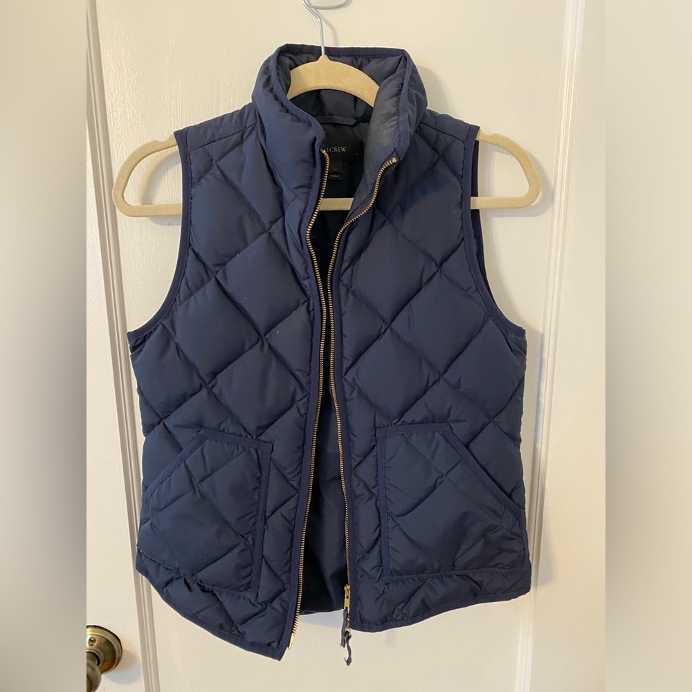 JCrew navy down vest with pockets